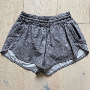 Lululemon Athletica Gray Hottie Hot Athletic Shorts size 6